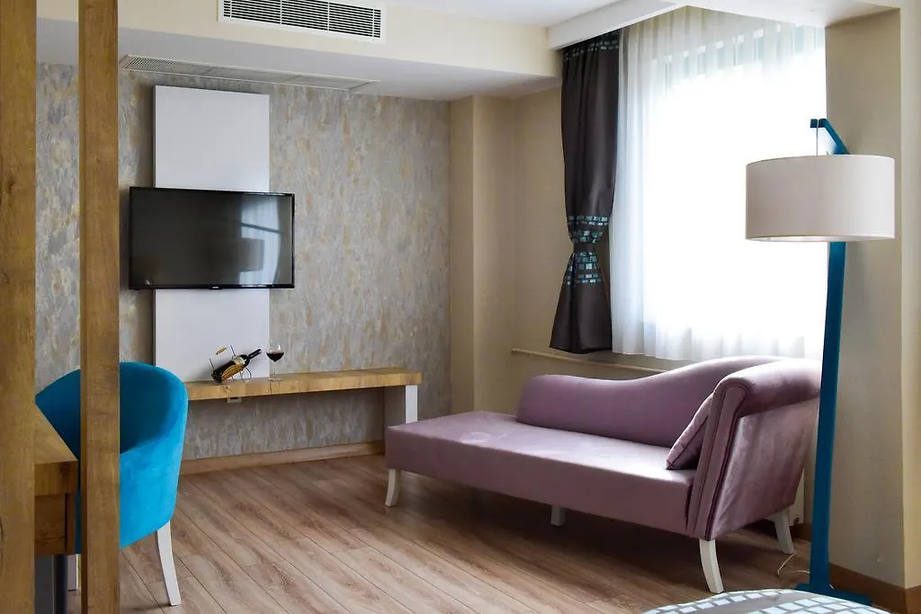 מלון אושאק Agaoglu Otel
