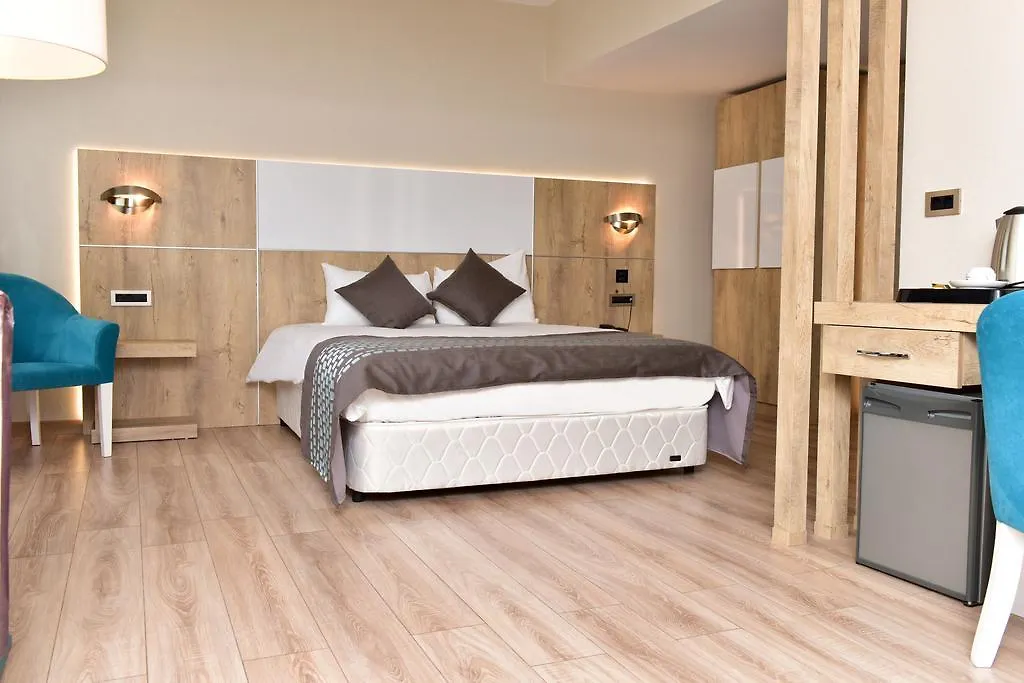 אושאק Agaoglu Otel 3*,  טורקיה